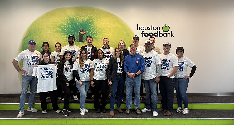 Inside Vopak USA & Canada’s evolving energy portfolio and future-focused strategy a group of volunteers from the company Vopak at the Houston Food Bank