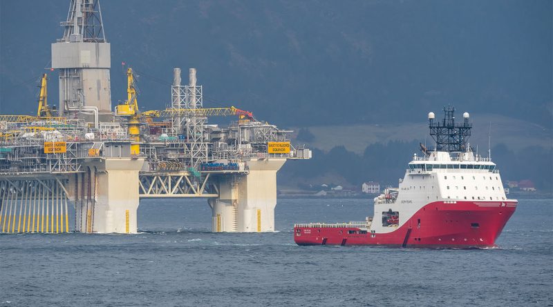 Offshore oil platform operating in the North Sea near the Snorre field following Equinor’s Omega South discovery